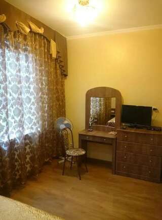 Отель Дом на Гражданской Углич Комната люкс с 1 двуспальной кроватью и диваном-4