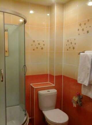 Отель Дом на Гражданской Углич 3-местная комната стандарт-5